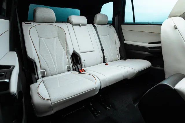 2027 Volkswagen Atlas-31.webp