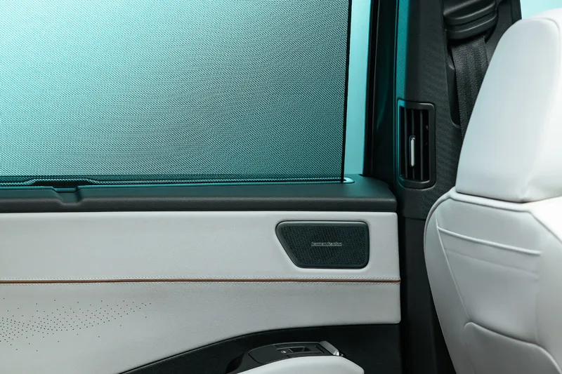 2027 Volkswagen Atlas rear sunshade and Harman Kardon speaker