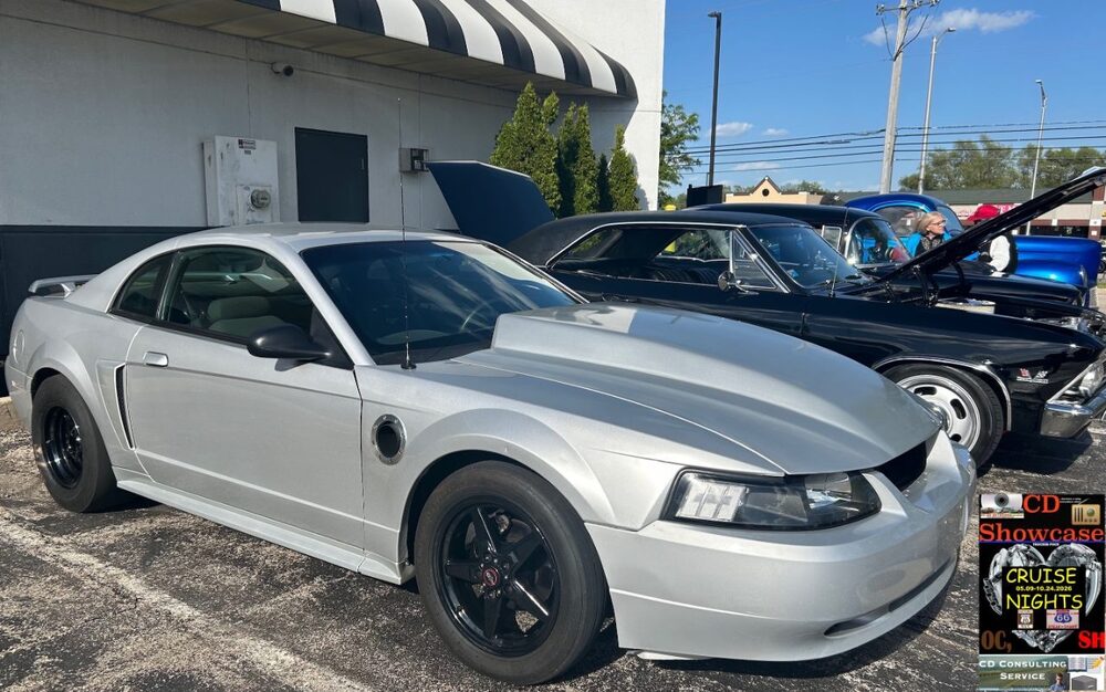 20260509_OCSHoriginal_CruiseNight_steakNshake_elginIL_RandallRd_US20_23_FordMustang.jpg
